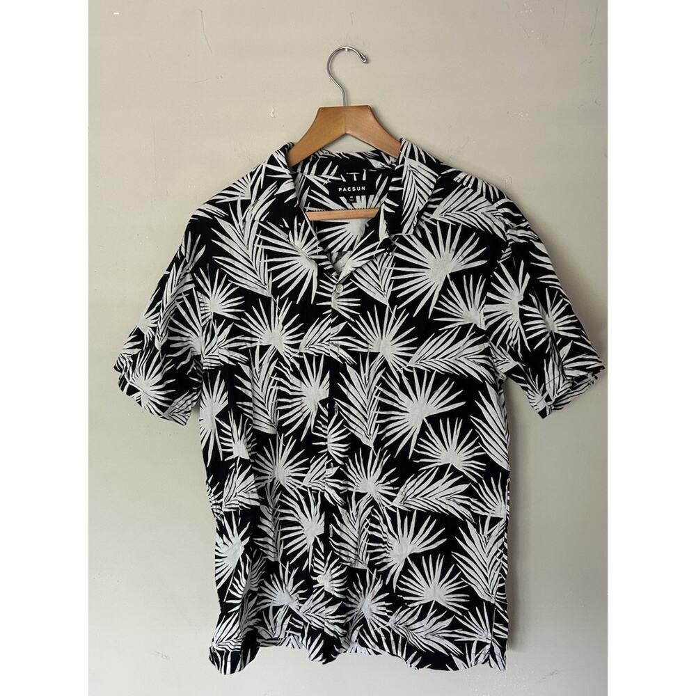 Pacsun Shirt Men’s‎ Hawaiian Size M